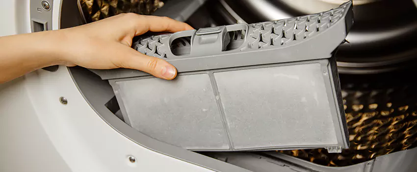 Signs Of A Clogged Dryer Lint Trap in Pembroke Pines, Florida